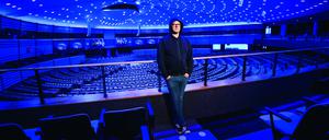 War seine Kandidatur für das EU-Parlament nicht nur ein großer Spaß? „Total ernst“ habe er sie gemeint, entgegnet Nico Semsrott.