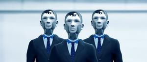 Roboter im Anzug: Auch eine Art maschinelle Manager.
