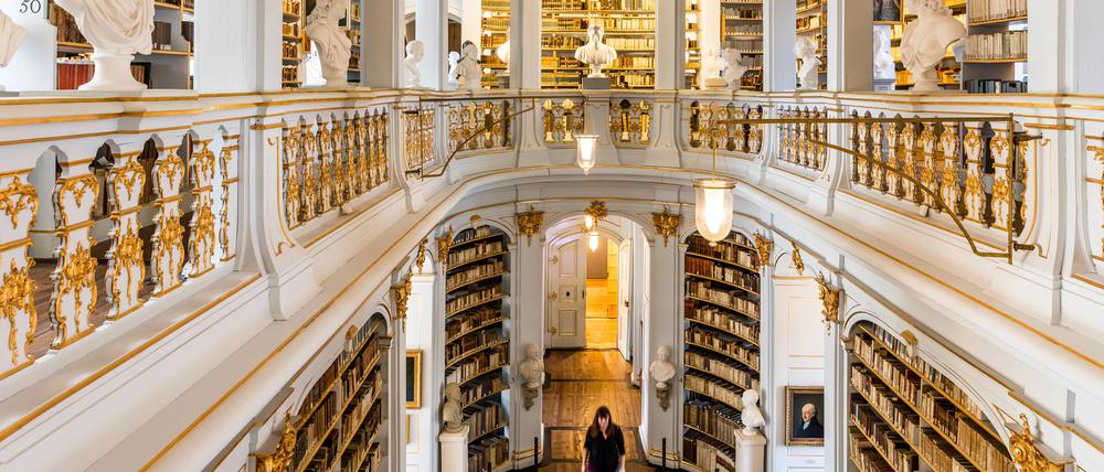 Der Rokokosaal der Herzogin Anna Amalia Bibliothek.
