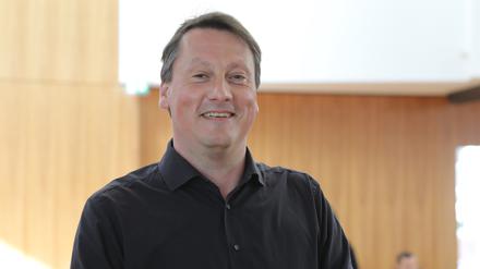 Stadtverordnetenversammlung (SVV) im IHK-Hauptgebäude, Breite Straße Potsdam. Sascha Krämer, Die Linke Potsdam