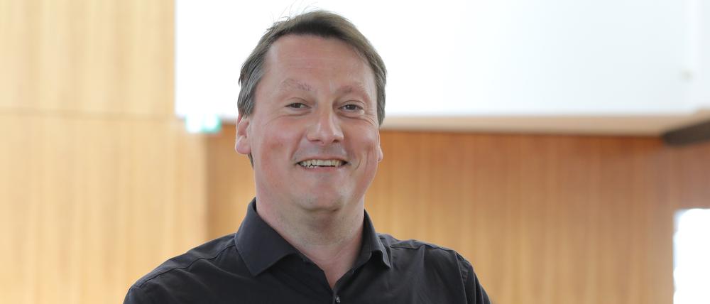 Stadtverordnetenversammlung (SVV) im IHK-Hauptgebäude, Breite Straße Potsdam. Sascha Krämer, Die Linke Potsdam