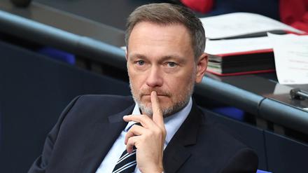 Christian Lindner (FDP), Bundesfinanzminister, gibt den Ministerien mehr Zeit zur Einreichung ihrer Sparvorschläge.