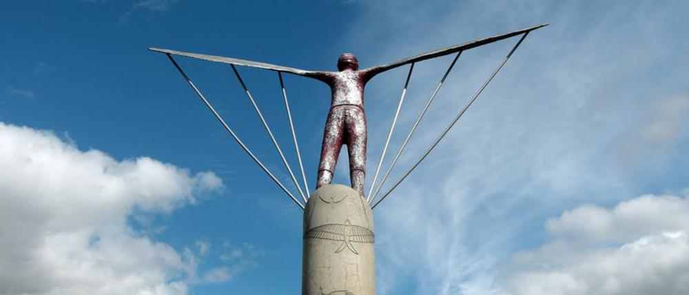 Die Gedenkstele für Flugpionier Otto Lilienthal am Gollenberg in Stölln, der Abflugstelle seiner Flugversuche.
