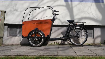 Geparktes Lastenrad. (Symbolbild)