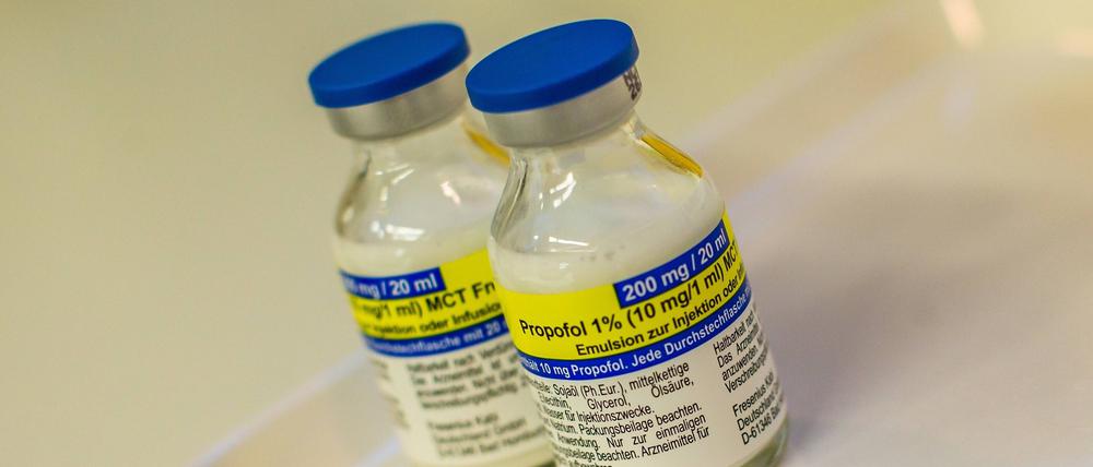 Sieht aus wie Milch, ist aber ein hochwirksames Narkosemittel: Propofol.