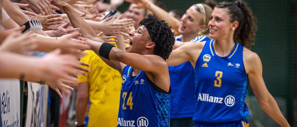 Alba erkämpft sich den zweiten Halbfinal-Sieg.