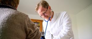 Eine neue Studie warnt vor Ärztemangel in Brandenburg und fordert mehr Engagement.