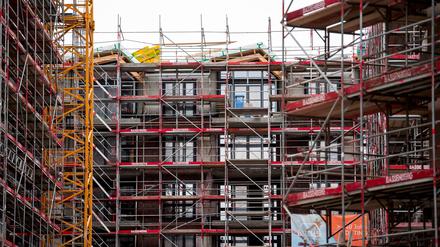 Um Fachkräfte anzuwerben, will das Land Berlin mehr Dienstwohnungen für Landesbeschäftige bereitstellen. Jetzt wurden erstmals Zielzahlen veröffentlicht. 