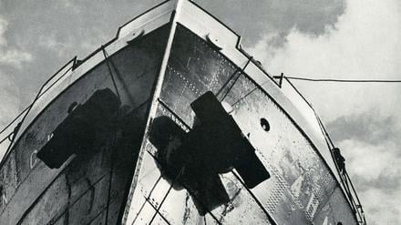 Rolf Tietgens: Schiffs-Steven, aus „Der Hafen“, Heinrich Ellermann Verlag Hamburg, 1939.