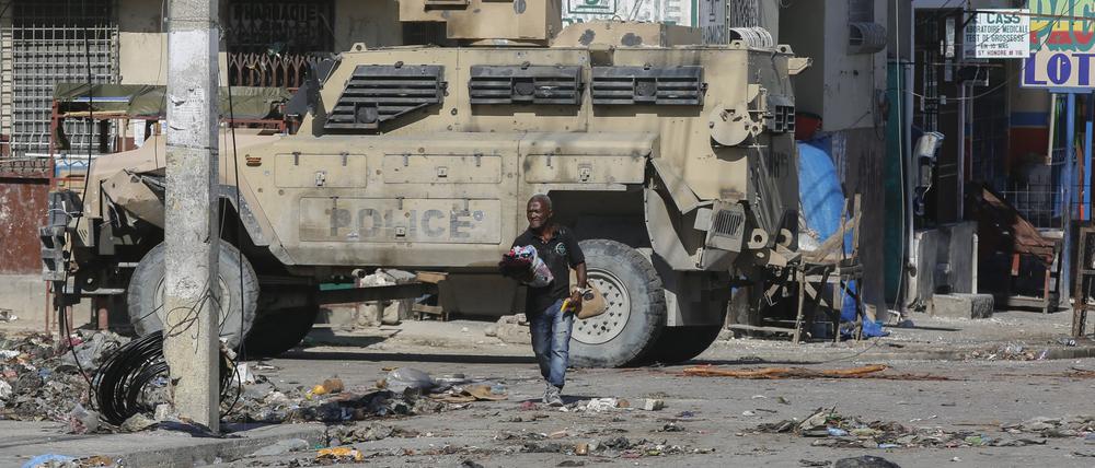 Polizei und Banden kämpfen in Haiti gegeneinander.