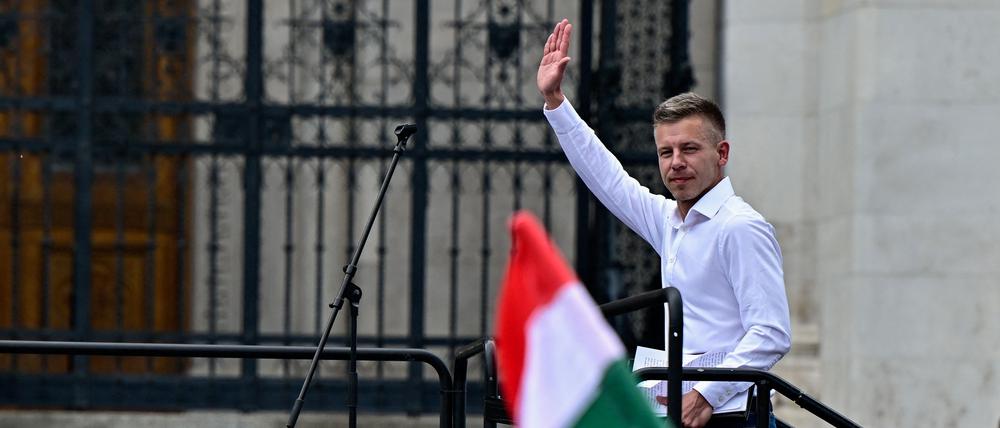 Péter Magyar fordert Premier Viktor Orbán heraus.