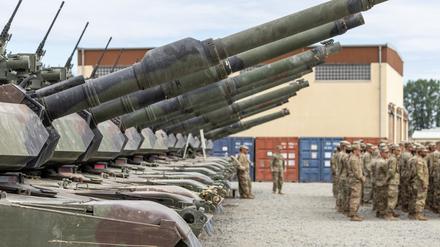 Panzer des Typs M1A2 Abrams bei den US-Streitkräften in Grafenwöhr 