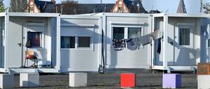 Die Container am Columbiadamm auf dem Tempelhofer Feld sind Unterkünfte für Geflüchtete.