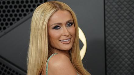 Paris Hilton bei der Verleihung der 66. jährlichen Grammy Awards.