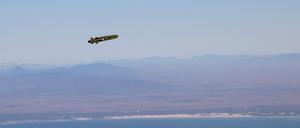 Die von der Bundeswehr herausgegebene Aufnahme zeigt einen Lenkflugkörper Taurus im Rahmen einer Übung.