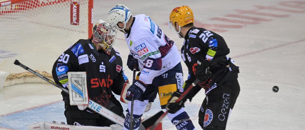 Yannick Veilleux gelang der Siegtreffer nach 97 Minuten und 54 Sekunden.