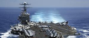 Die USS Carl Vinson auf hoher See.