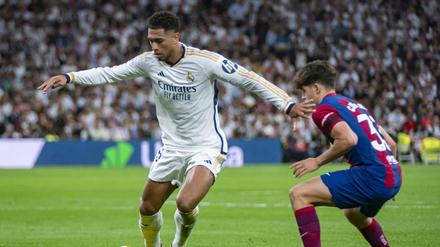 Jude Bellingham (li.) hat es schon wieder getan. Wie im Hinspiel des spanischen Clásico erzielte er den Siegtreffer für Real Madrid.