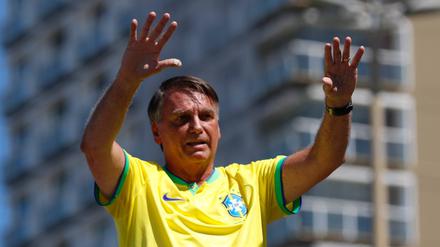 Brasiliens früherer Präsident Jair Bolsonaro bei einer Kundgebung. 