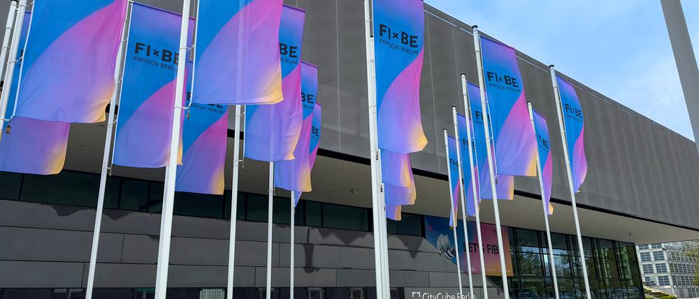Am 24. April startet die große Fintech-Messe FIBE im City Cube der Messe Berlin.