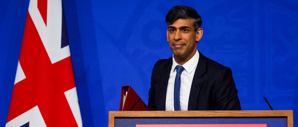 Pressekonferenz in der Downing Street: Premier Rishi Sunak versprach, dass die Abschiebeflüge nach Ruanda in „10 bis 12 Wochen“ beginnen sollen.