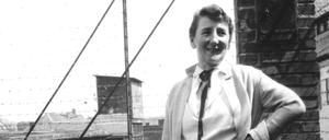 Praktische Kleidung und patent: die Modeschöpferin Emmy Schoch, um 1912.