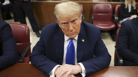 Ex-Präsident Donald Trump am Montag in Manhattan vor Gericht.
