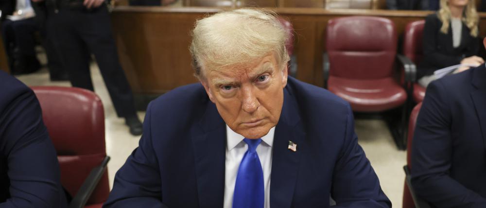 Ex-Präsident Donald Trump am Montag in Manhattan vor Gericht.