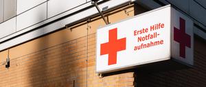 Außenansicht der DRK Kliniken Mitte in der Drontheimer Straße, Berlin Wedding.