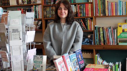Laura Stark, Inhaberin des nach ihr benannten Mahlsdorfer Buchladens.