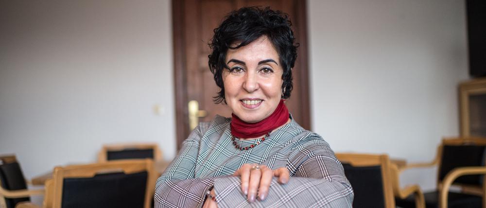 Die Berliner Stadträtin und stellvertretende Bezirksbürgermeisterin Emine Demirbüken-Wegner in ihrem Reinickendorfer Büro.