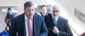 Rene Benko (l.) und sein Anwalt Georg Eckert treffen ein zur Signa-Prüfungstagsatzung im Konkursverfahren gegen den Signa-Gründer Benko.