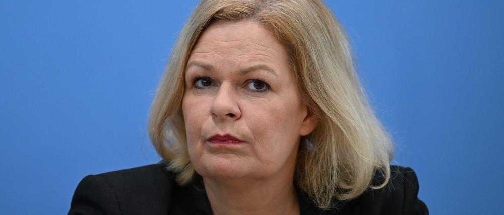 Nancy Faeser (SPD), Bundesministerin des Innern und Heimat, bei der Vorstellung der Polizeilichen Kriminalstatistik 2023 (PKS). 