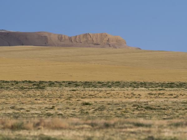 An escarpment on the steppe. Kazakhstan. © Daniel Rosengren