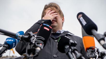 Maximilian Krah AfD-Spitzenkandidat zur Europawahl, kommt zu einem Pressestatement nach dem Gespräch mit der AfD Fraktionsspitze. 