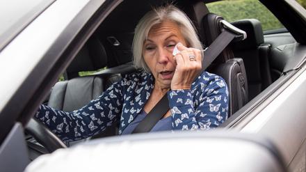 Augensalbe benutzt? Auch das kann auf die Fahrsicherheit schlagen.