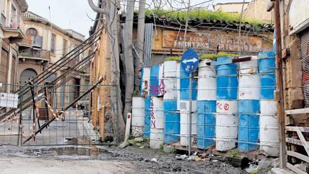 Griechisch-türkische Grenze in der geteilten Stadt Nicosia