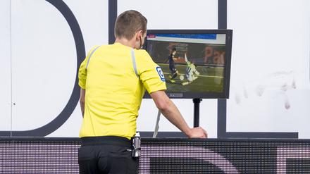 Bilder wie diese wird es im schwedischen Fußball nicht geben.