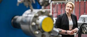 Wirtschaftssenatorin Franziska Giffey, hier bei einem Besuch bei MAN Energy Solutions, im Januar.