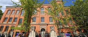 Das Helmholtzgymnasium in Potsdam