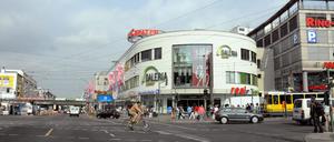 Berlin, Friedrichshain, Ring-Center Frankfurter Allee