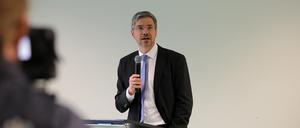 Oberbürgermeister Mike Schubert lädt gemeinsam mit den Beigeordneten zur Einwohnendenversammlung des Sozialraums VI ein. 