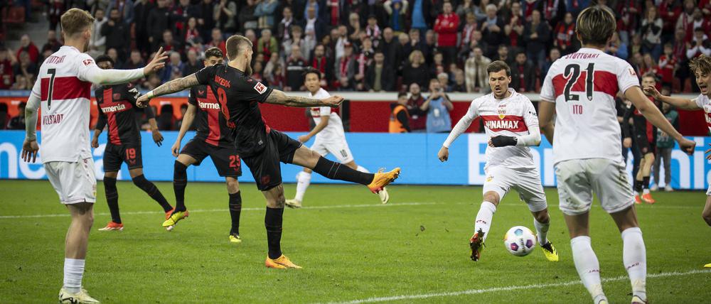 Robert Andrich trifft in der sechsten Minute der Nachspielzeit doch noch zum 2:2.