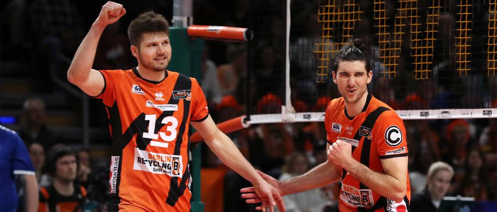 Ruben Schott (links) und Timothée Carle (rechts) hatten in dieser Saison viele Gründe zum Jubeln.