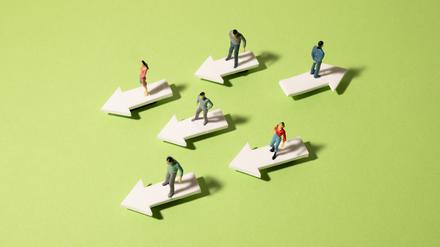 In welche Richtung soll es gehen? In der Politik wird darum auf offener Bühne gerungen.