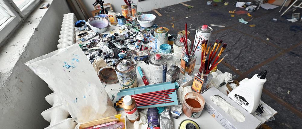 Einblicke in Ateliers, Werkstätten und Kunsträume bietet der alljährliche Tag der Offenen Ateliers in Potsdam, der 2026 für den 3. Mai geplant ist. 