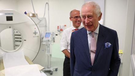 Erstmals seit dem Bekanntwerden seiner Krebsdiagnose vor rund drei Monaten zeigt sich König Charles öffentlich.