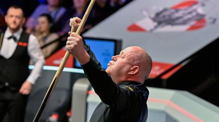 John Higgins nach seinem Comeback-Sieg gegen Mark Allen im WM-Achtelfinale.
