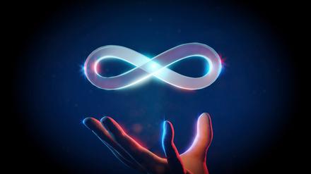 Infinity – Unendlichkeit. Sterben müssen wir zwar, aber die meisten Menschen wünschen sich, möglichst lang und dabei gesund zu leben.