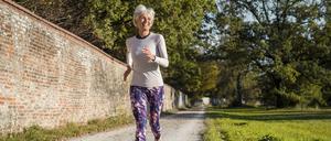 2022 lag die Lebenserwartung bei Geburt für Männer in Deutschland bei 78,2, für Frauen bei 82,9 Jahren. 